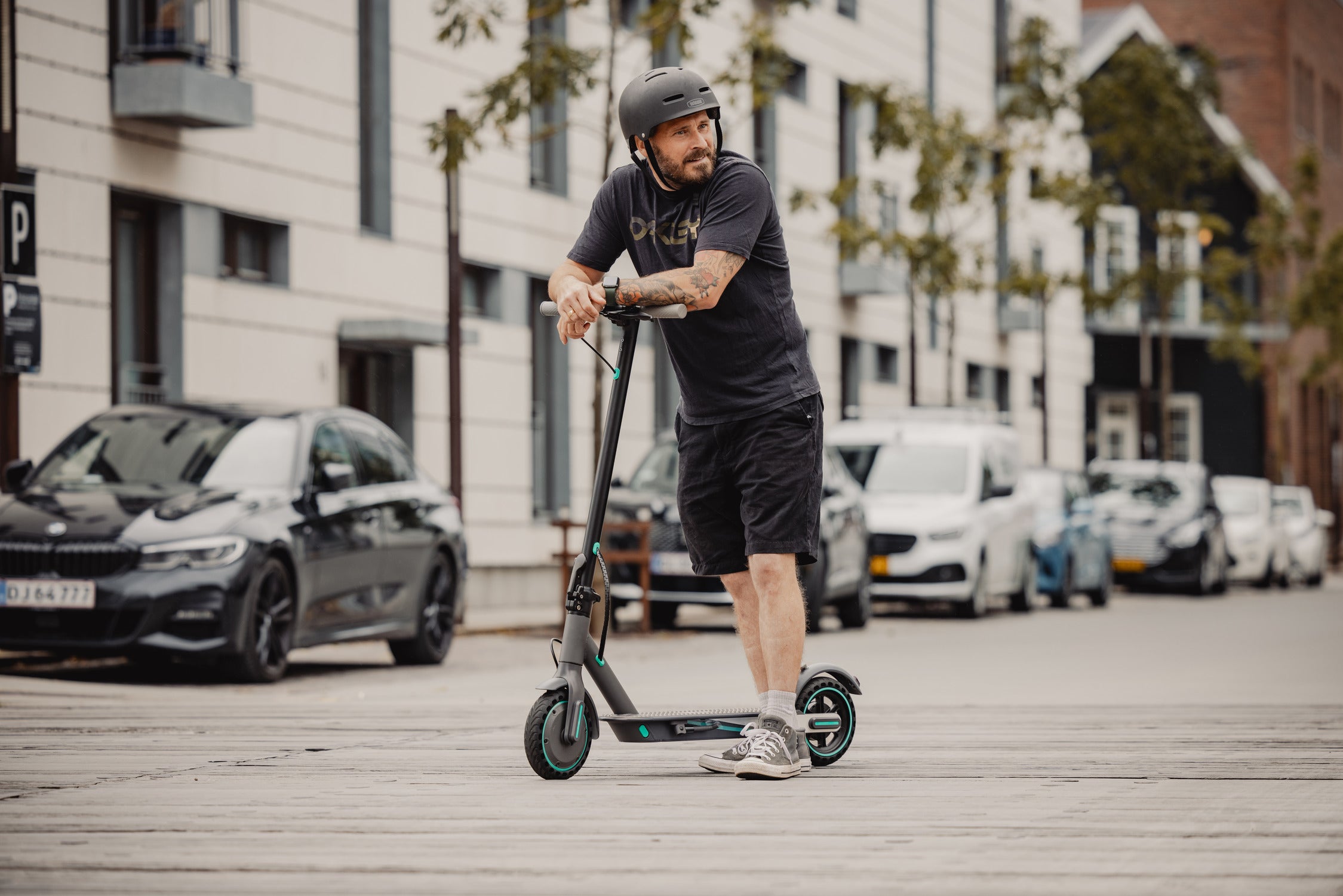 Indlæs video: el løbehjul video